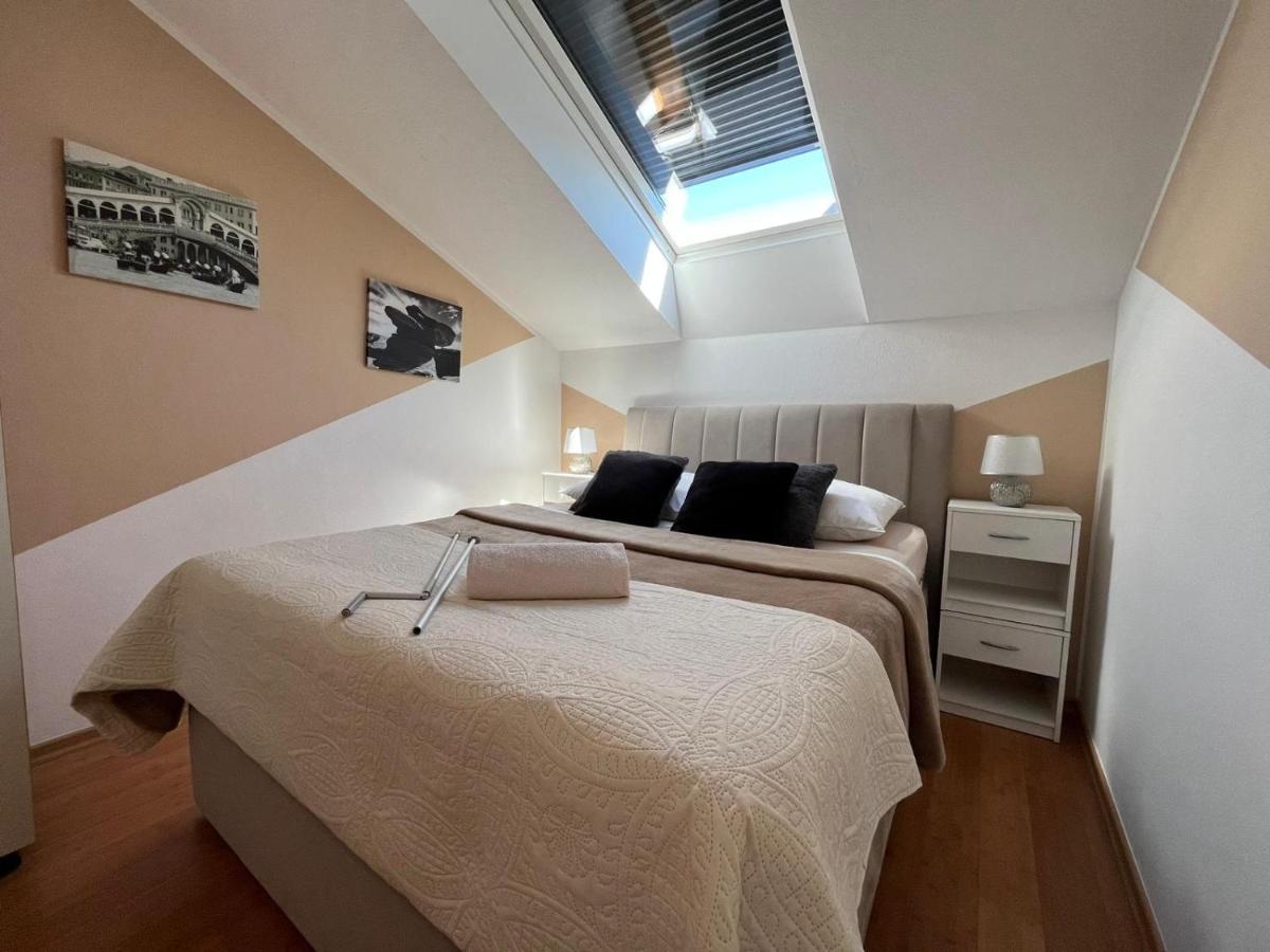Apartments Four You-With Sea View ザダル エクステリア 写真